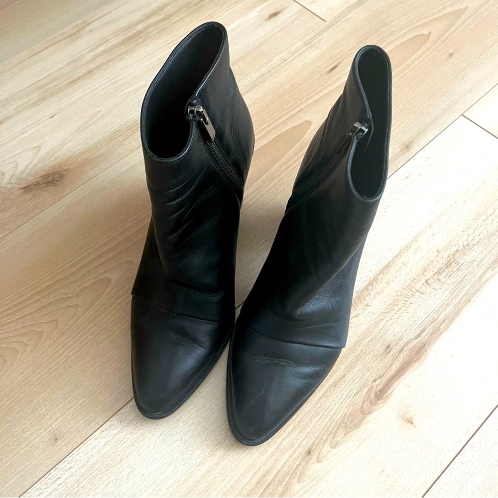 Vince Booties
